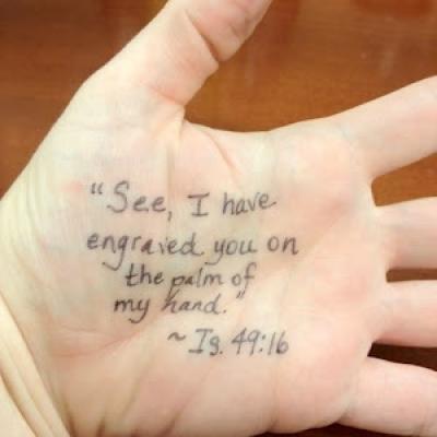 palm-of-hand-isaiah-49-16