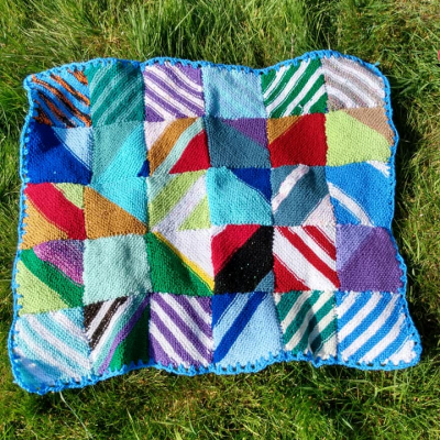 Knitted blanket